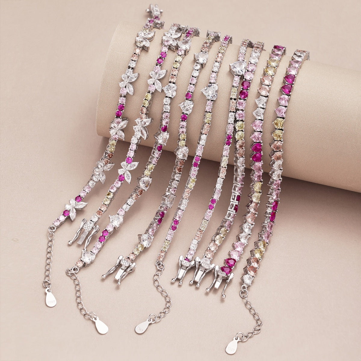 [Polaidi Jewelry]Ornate Colorful Butterfly Shape Round Cut Daily Bracelet