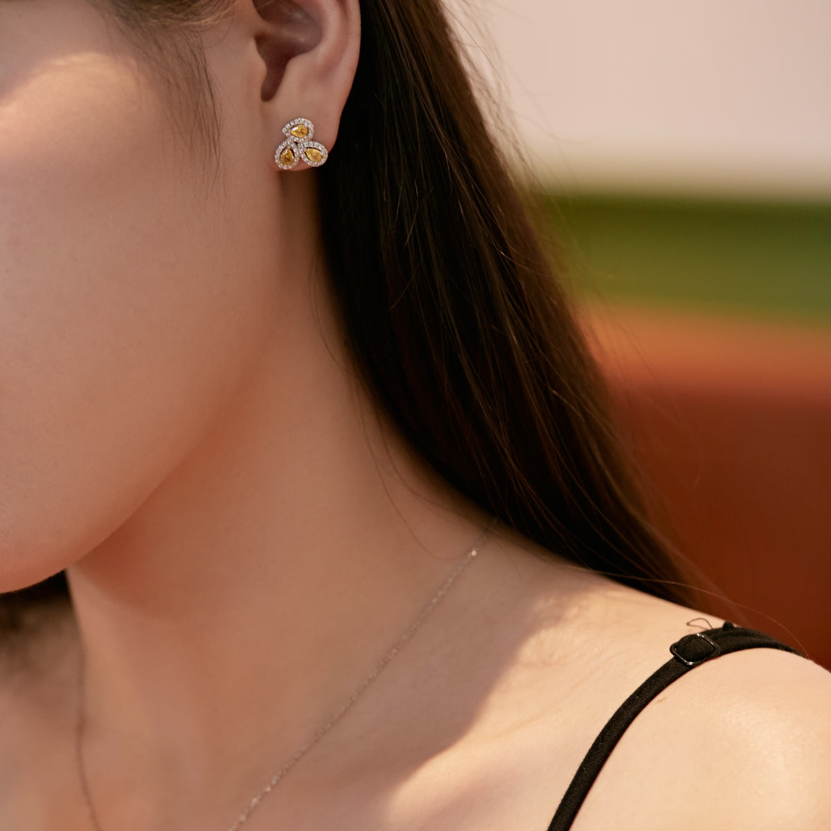[Polaidi Jewelry]Ornate Flower Shape Pear Cut Lover Earrings
