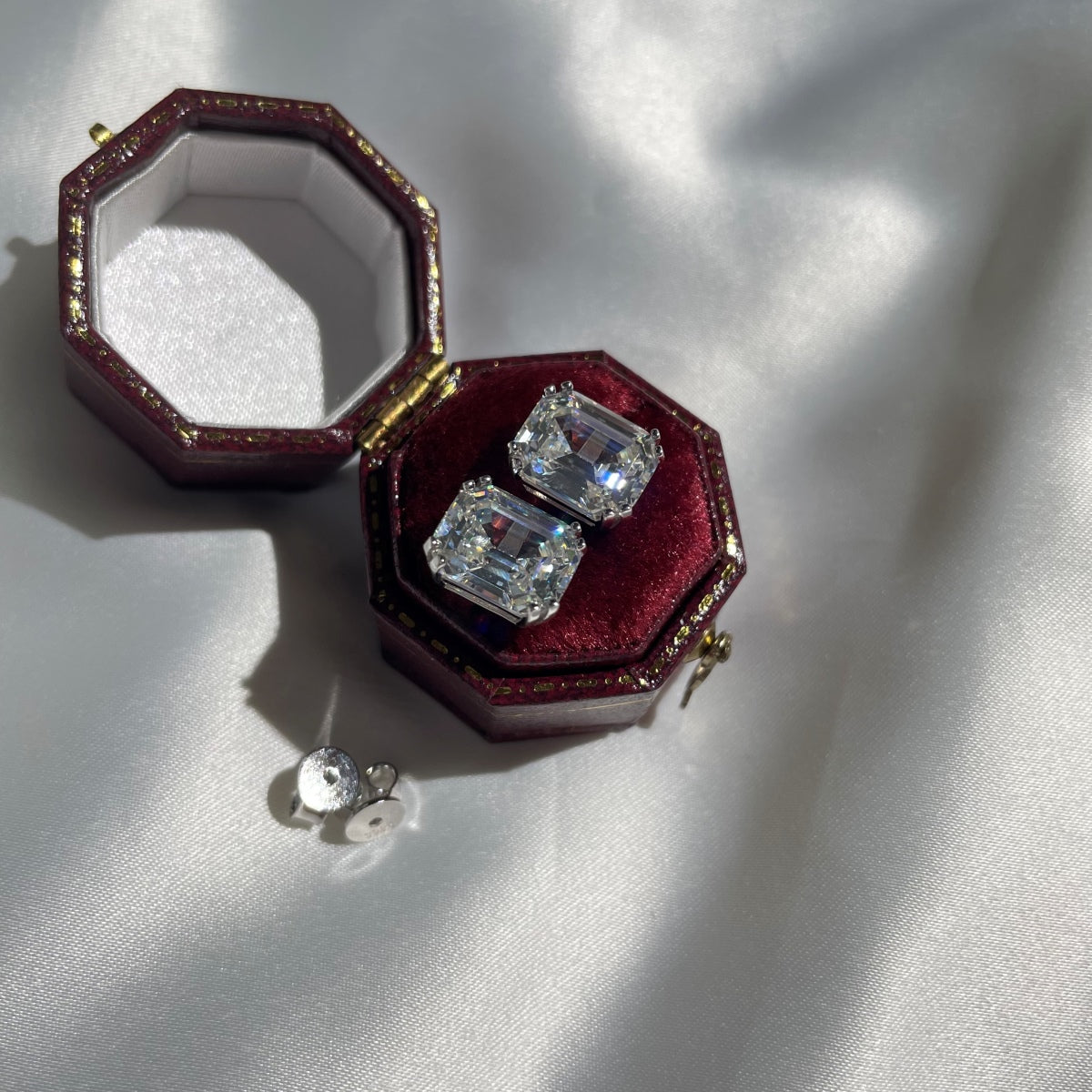 [Polaidi Jewelry]Dazzling Square Shape Earrings