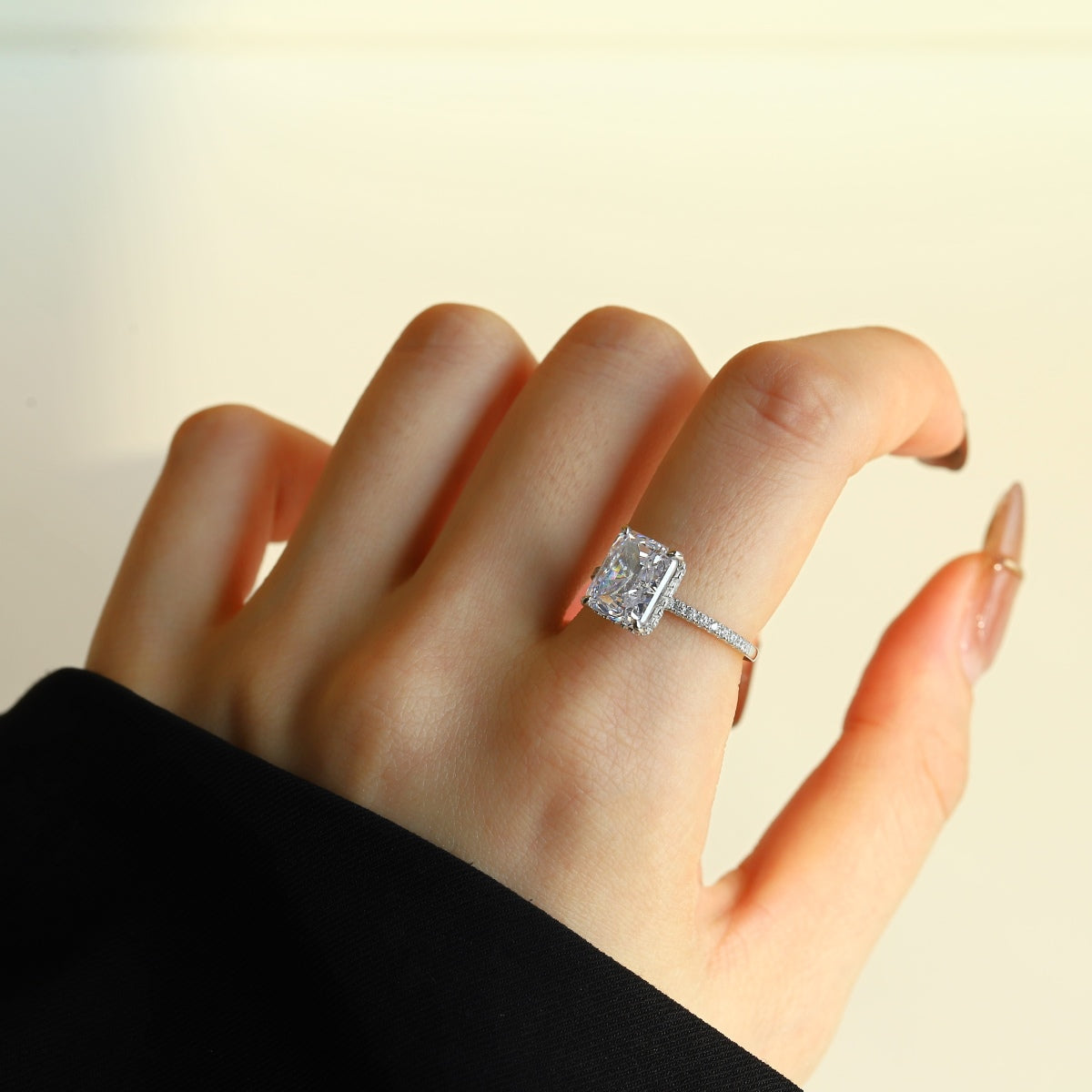 [Polaidi Jewelry]4.0 Carat Luxurious Engagement Ring