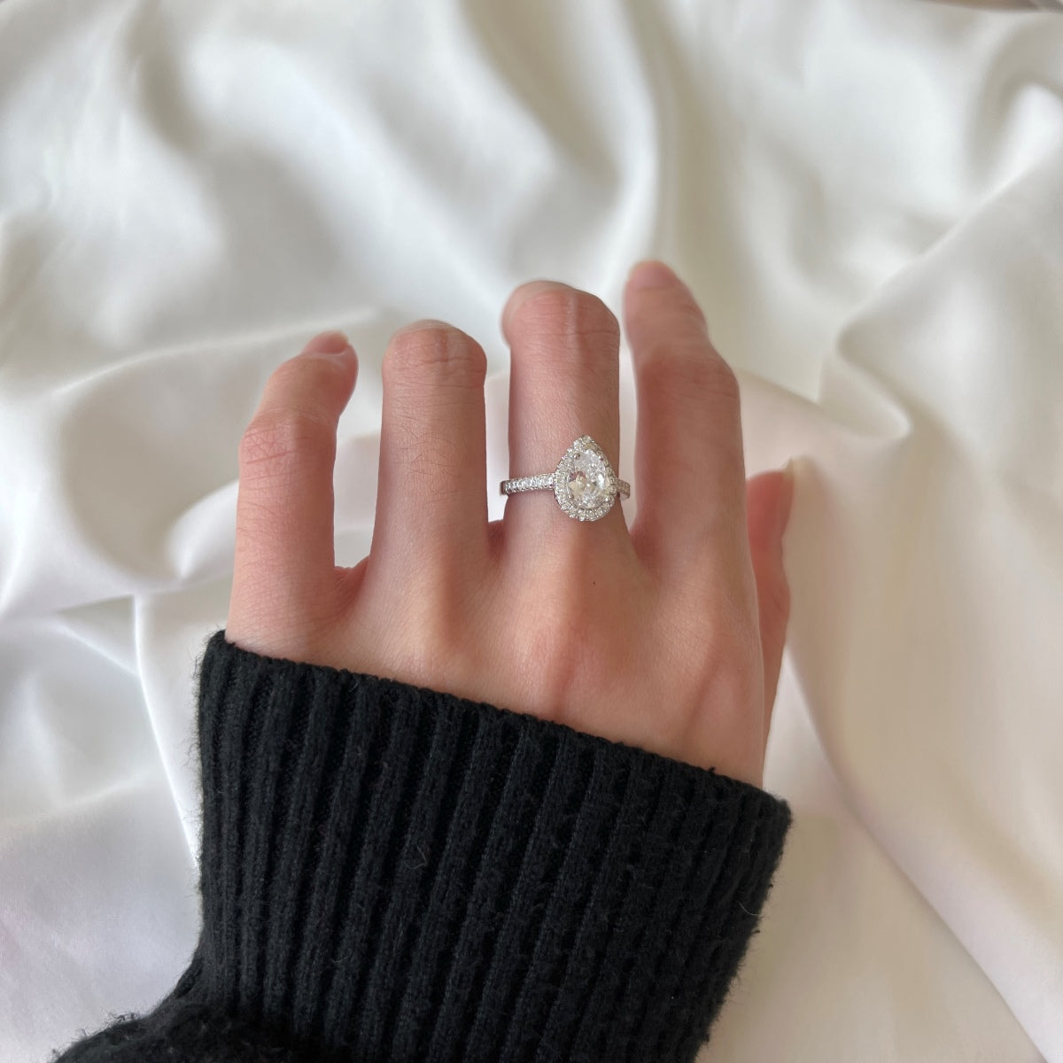 [Polaidi Jewelry]1.0 Carat Luxurious Resplendent Water Drop Shape Wedding Ring