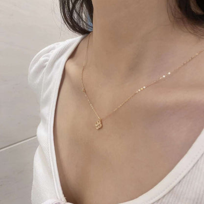 [Polaidi Jewelry]Delicate Flower Shape Necklace