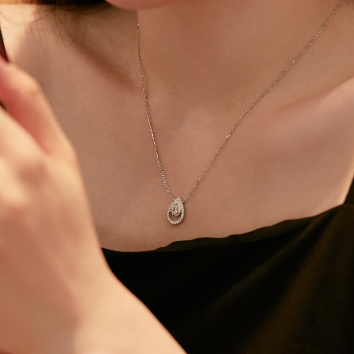 [Polaidi Jewelry]Sparkling Pear Cut Necklace