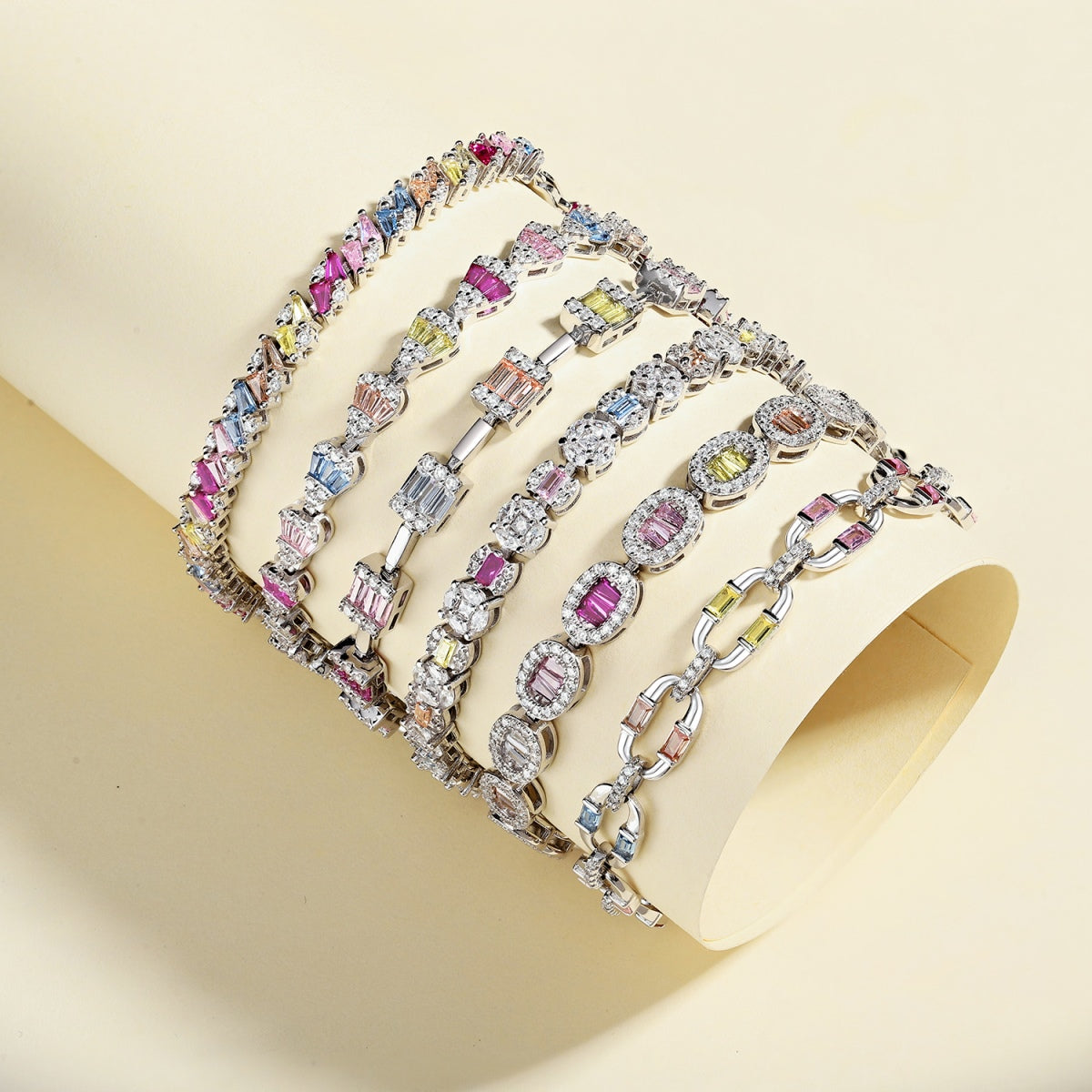 [Polaidi Jewelry]Ornate Sparkling Multi Cut Party Bracelet