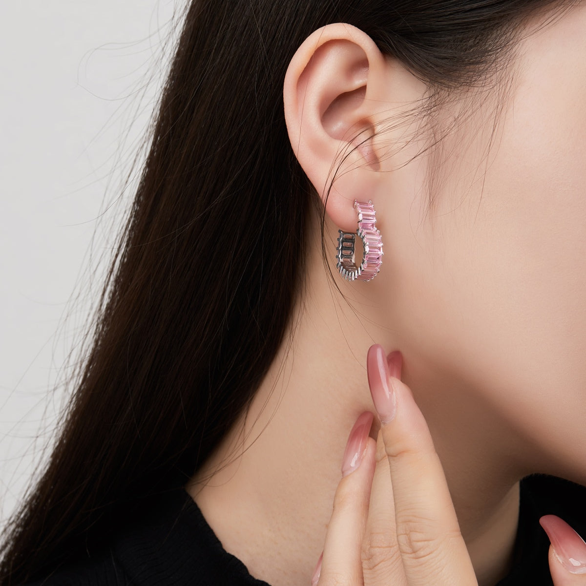 [Polaidi Jewelry]Radiant Heart Cutout Earrings