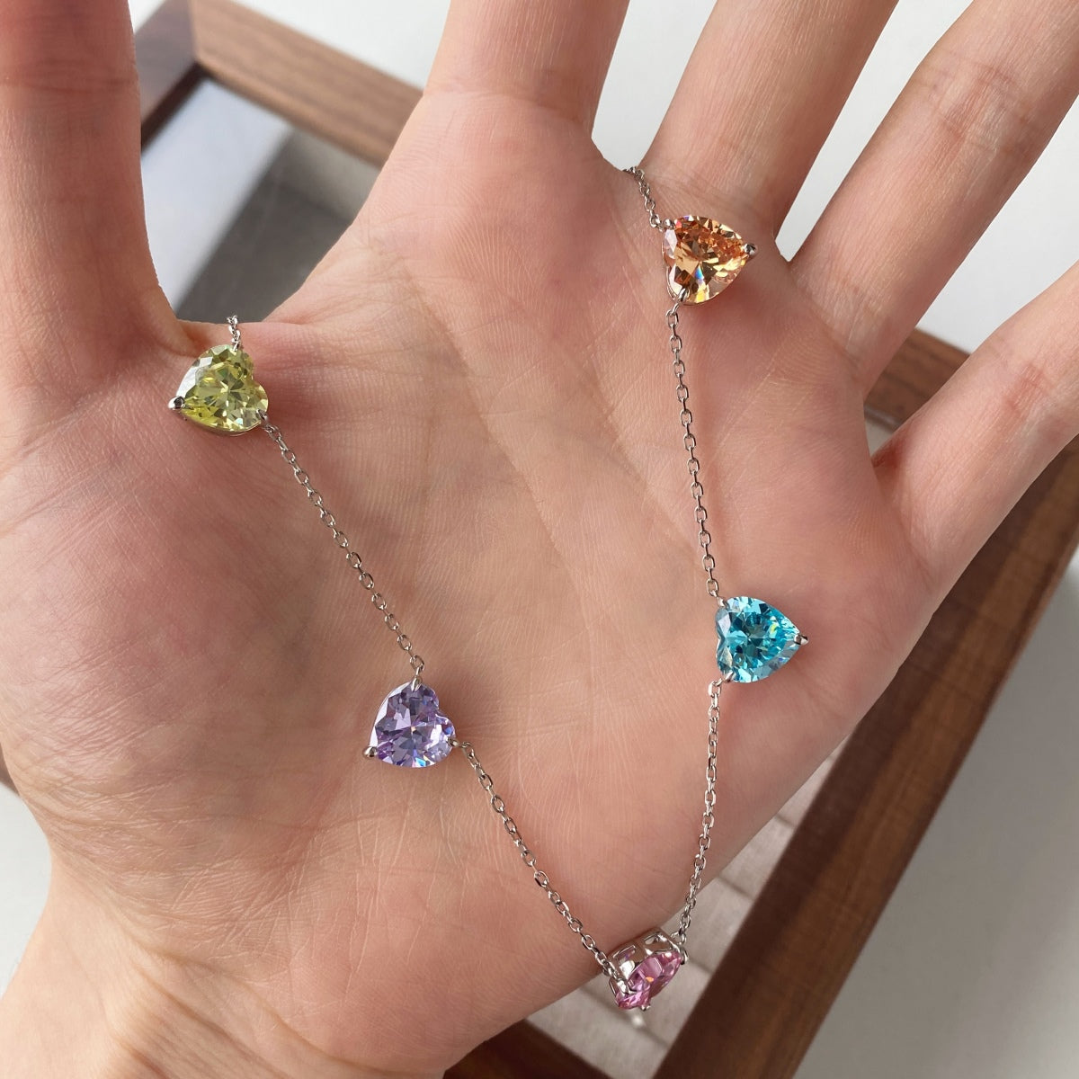 [Polaidi Jewelry]Sparkling Colorful Heart Cut Necklace