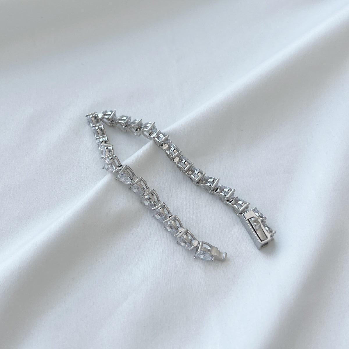 [Polaidi Jewelry]0.75 Carat Elegant Romantic Heart Shape Lover Bracelet