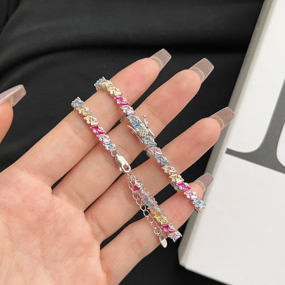 [Polaidi Jewelry]Ornate Sparkling Multi Cut Party Bracelet