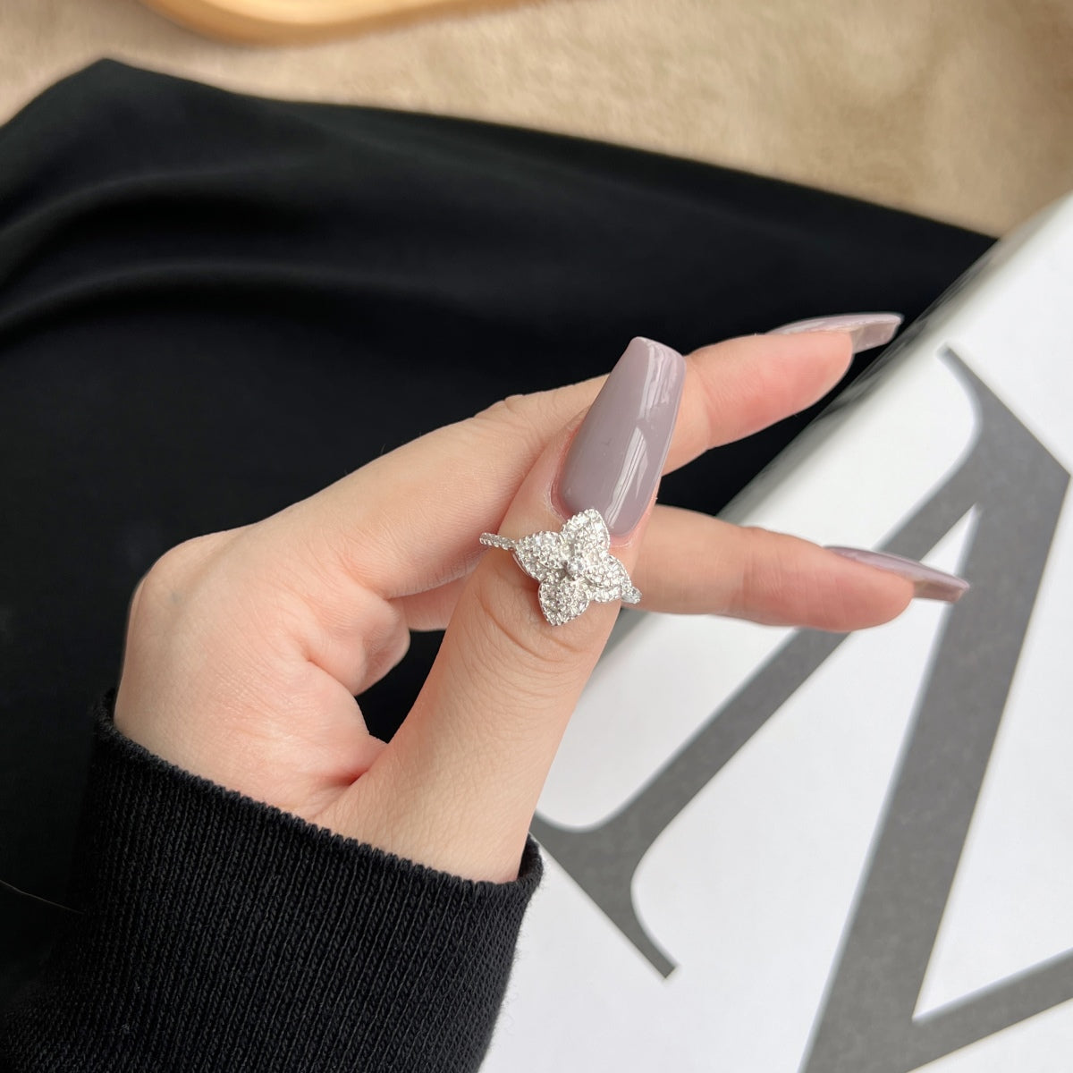 [Polaidi Jewelry]Luxurious Colorful Flower Shape Banquet Ring
