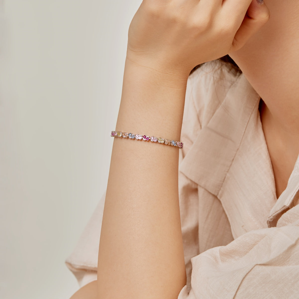 [Polaidi Jewelry]Ornate Colorful Flower Shape Party Bracelet