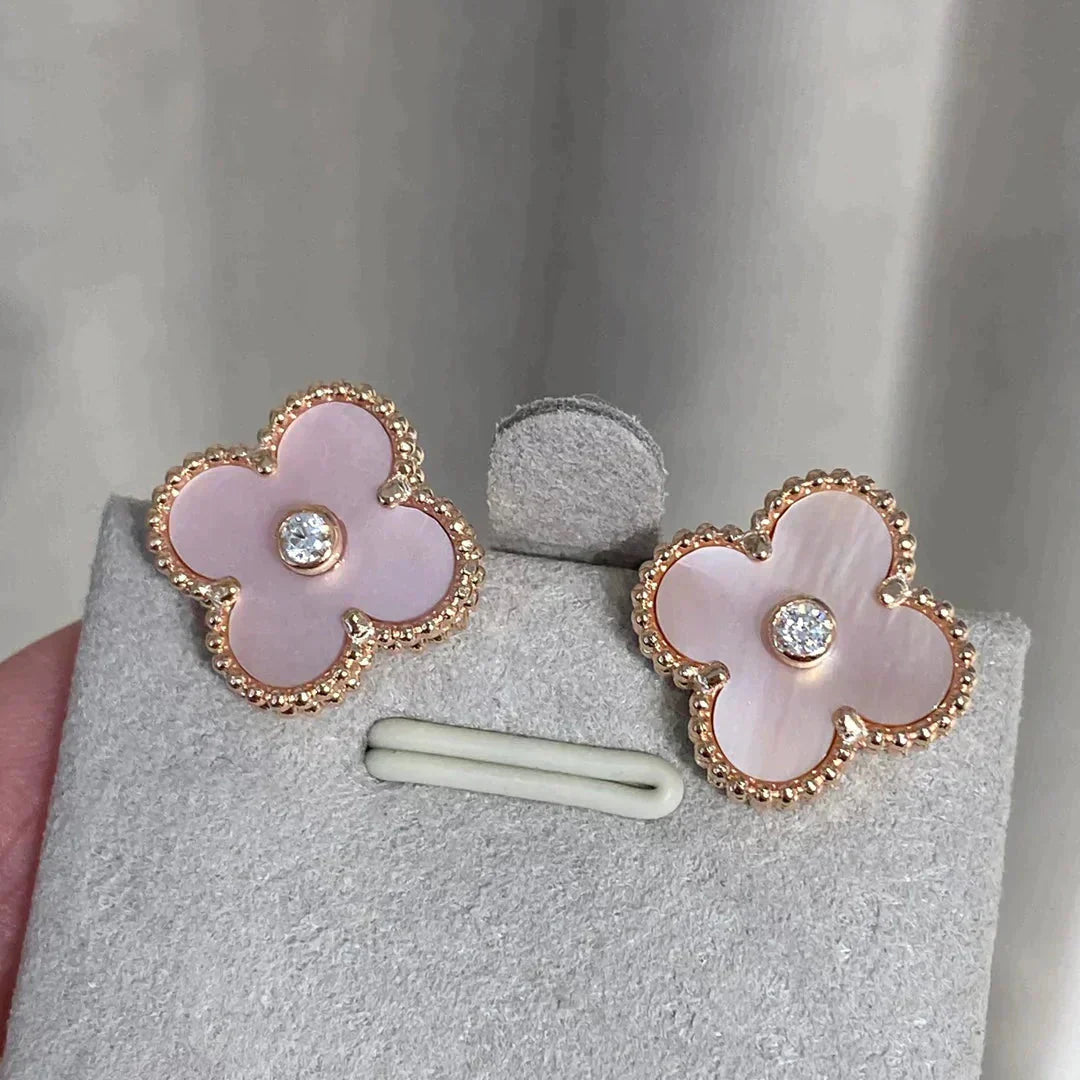 [：Polaidi Jewelry]CLOVER MEDIUM 1 MOTIFS  PINK MOP DIAMOND EARRINGS