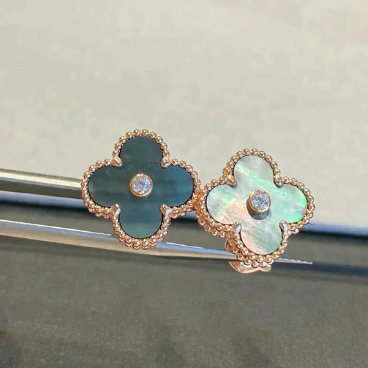 [：Polaidi Jewelry]CLOVER MEDIUM 1 MOTIFS GRAY MOP  DIAMOND EARRINGS