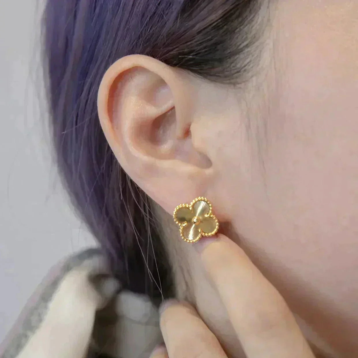 [Polaidi Jewelry]CLOVER MEDIUM 1 MOTIFS LASER EARRINGS