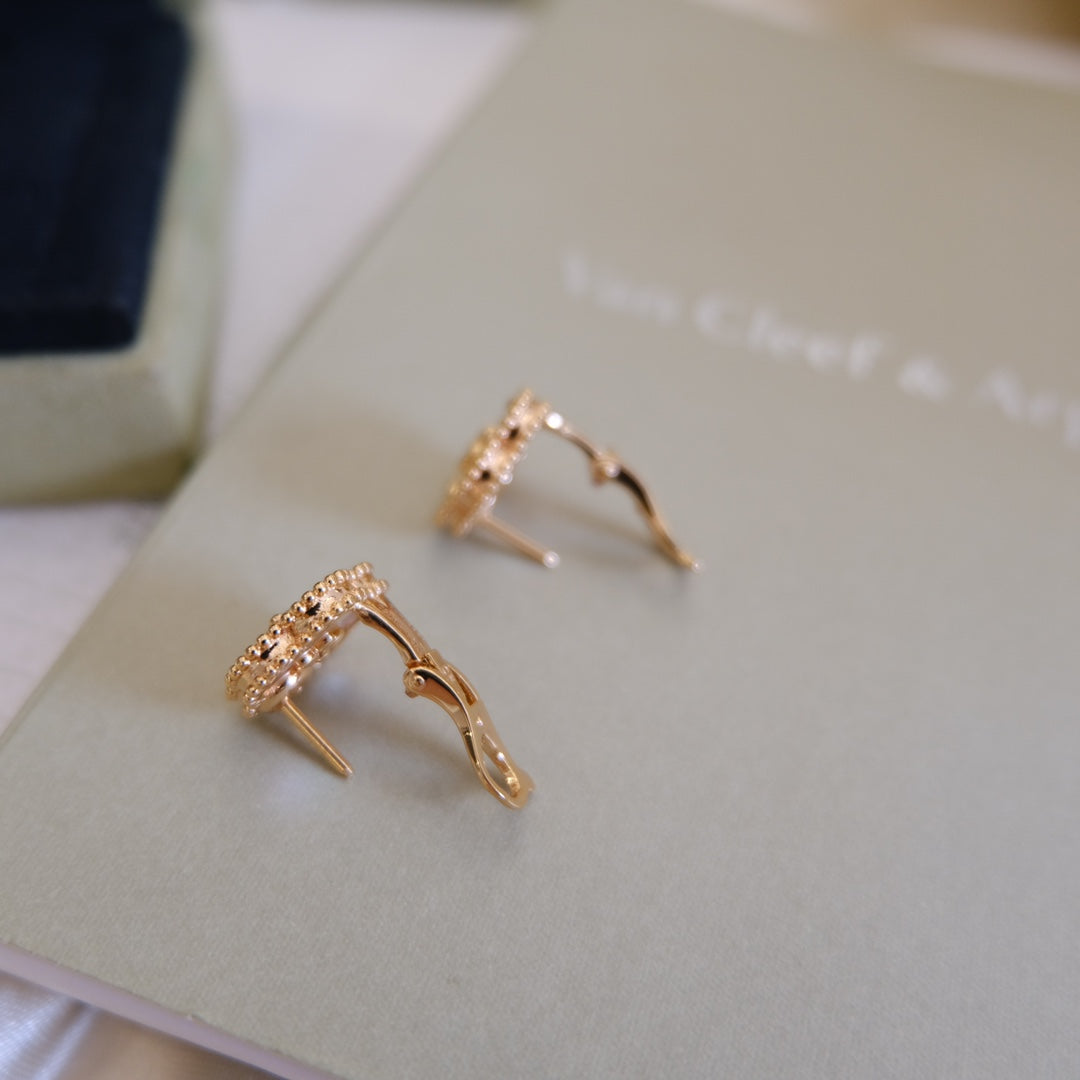 [Polaidi Jewelry]LUCKY WHITE MOP EARRINGS