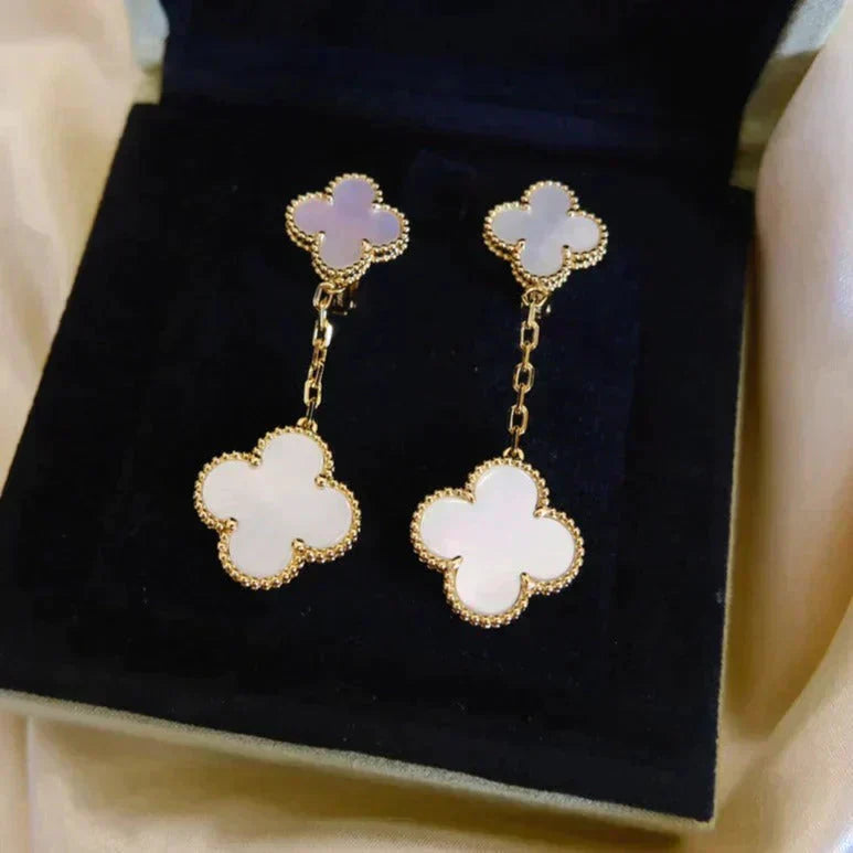 [：Polaidi Jewelry]CLOVER 2 MOTIF WHITE MOP EARRINGS