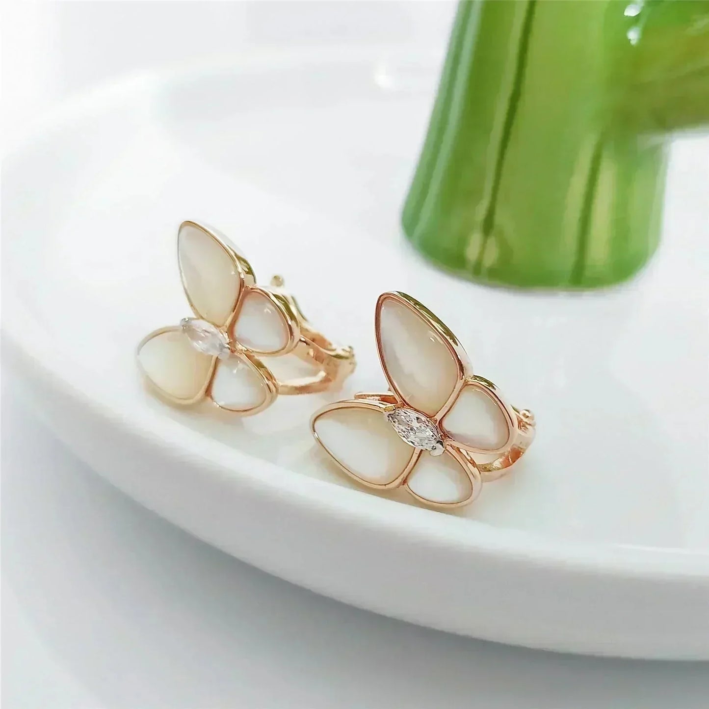 [：Polaidi Jewelry]BUTTERFLY MOP DIAMOND EARRINGS