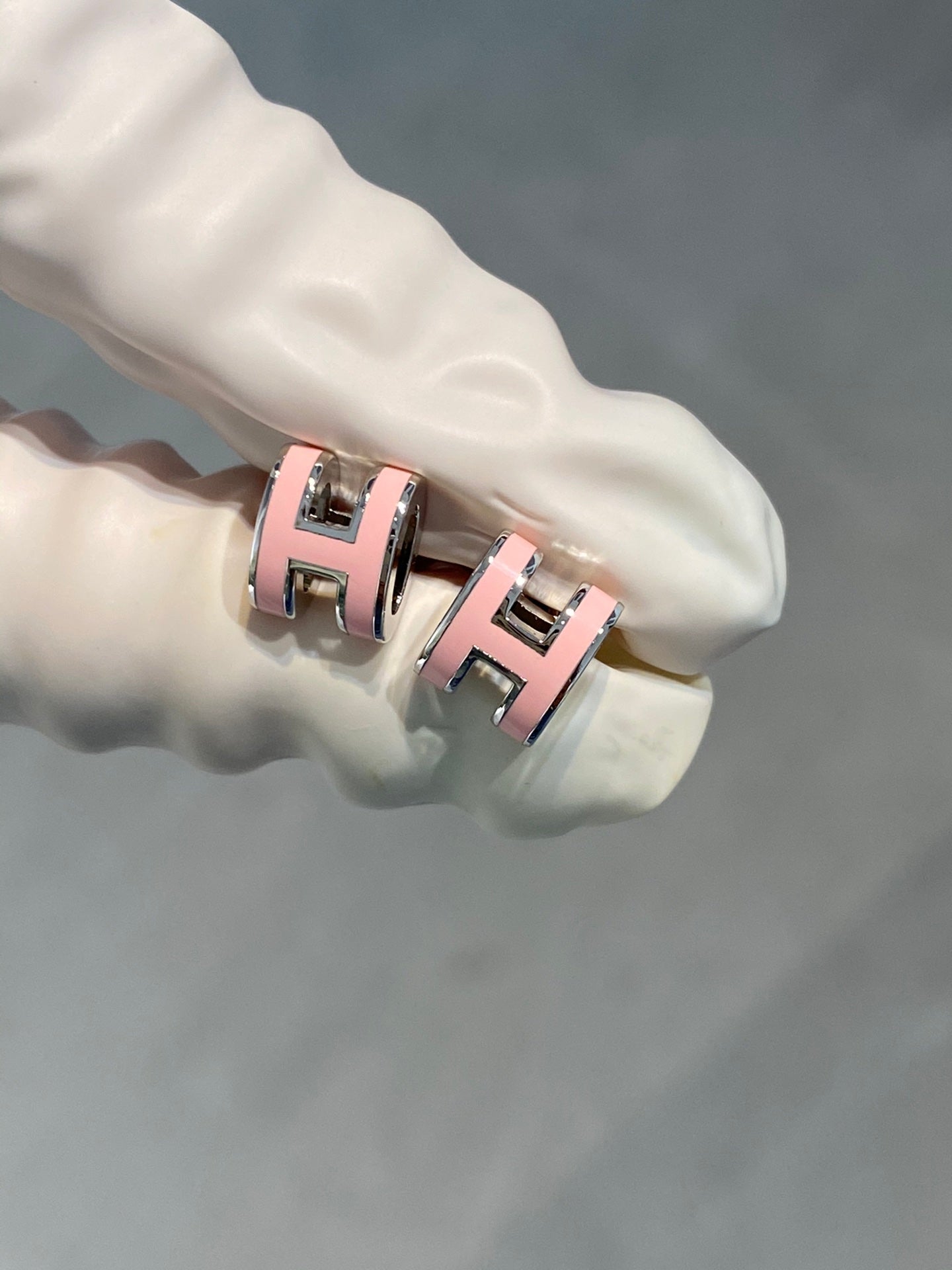 [Polaidi Jewelry]MINI POP H SILVER EARRINGS PINK
