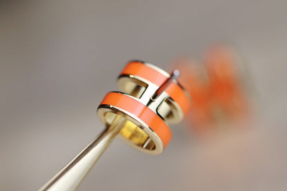 [：Polaidi Jewelry]MINI POP H EARRINGS ORANGE