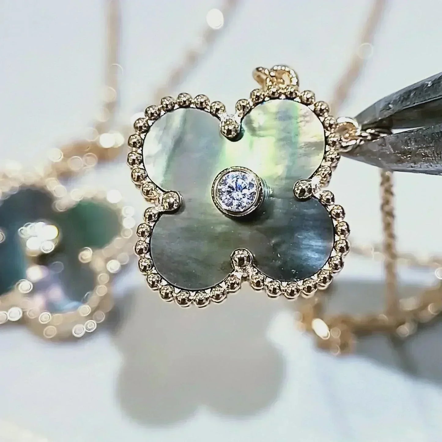[：Polaidi Jewelry]CLOVER 15MM DIAMOND AND MOTHER-OF-GREY NECKLACE