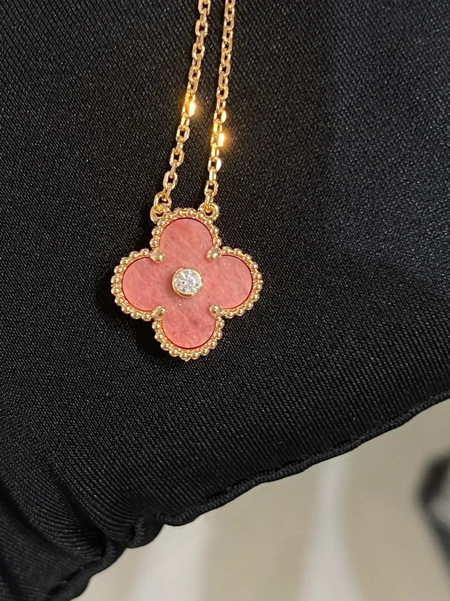 [：Polaidi Jewelry]CLOVER 15MM DIAMOND RHODONITE NECKLACE