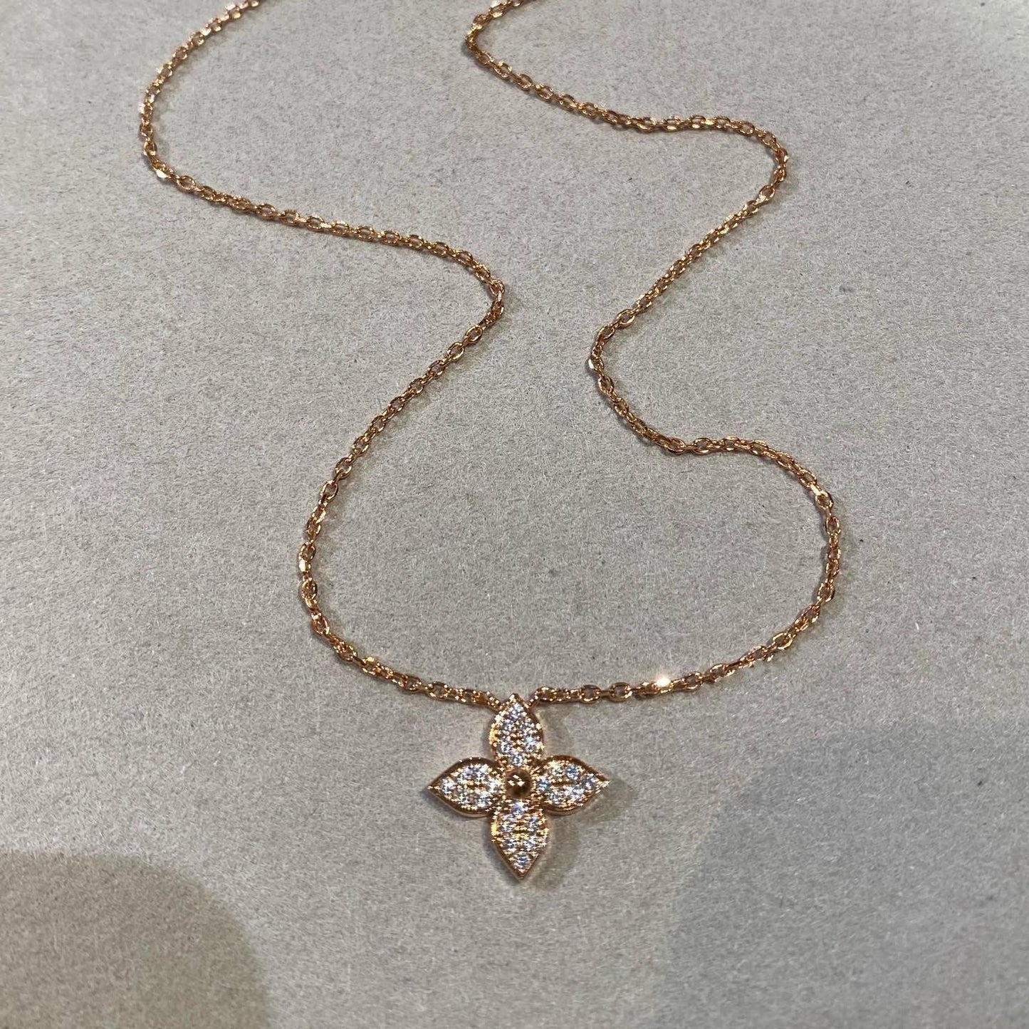 [：Polaidi Jewelry]スターダイヤモンドネックレス