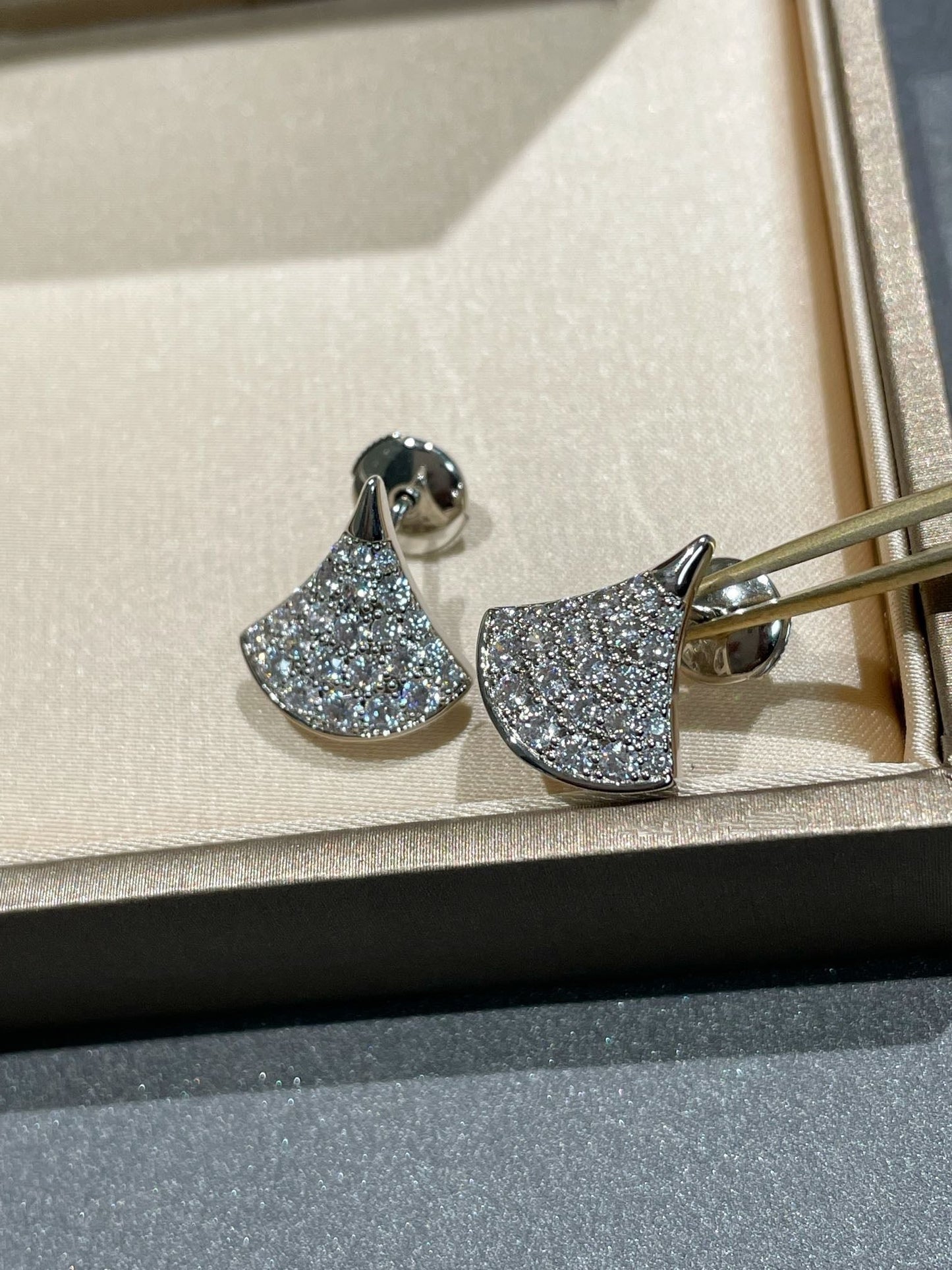 [Polaidi Jewelry]DREAM STUD EARRINGS DIAMOND