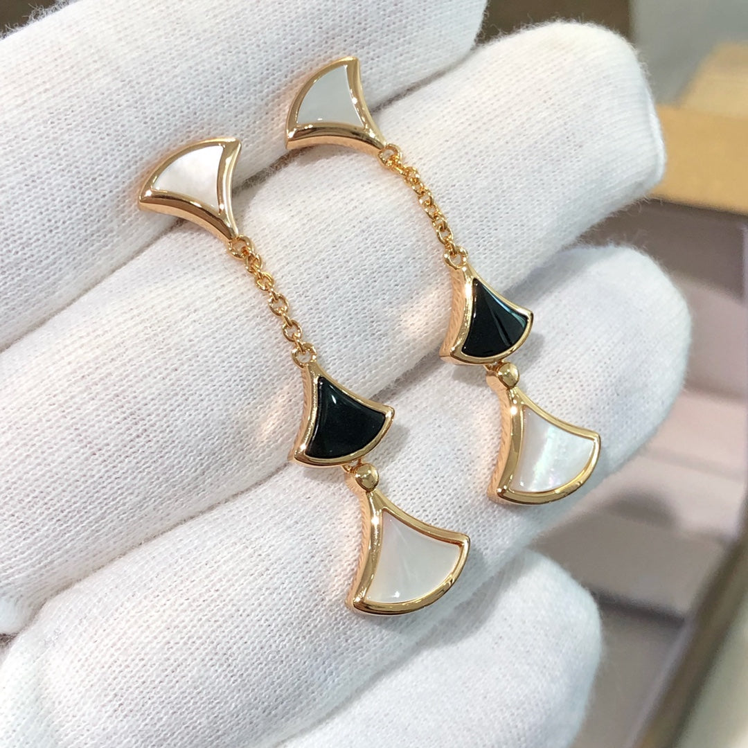 [Polaidi Jewelry]DREAM EARRINGS 3 MOTIFS ONYX MOP PINK GOLD
