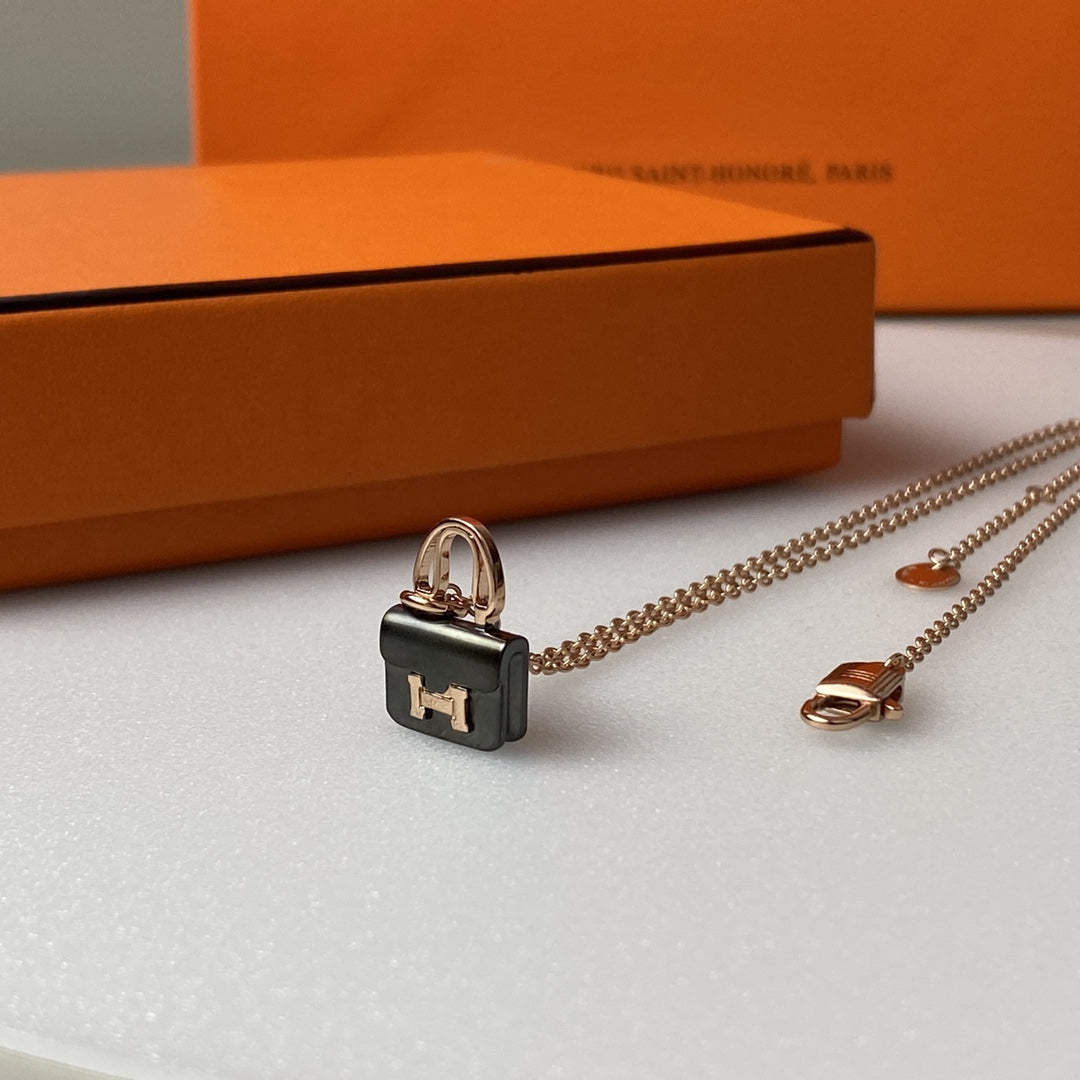 [：Polaidi Jewelry]CONSTANCE BLACK PEDANT PINK GOLD NECKLACE