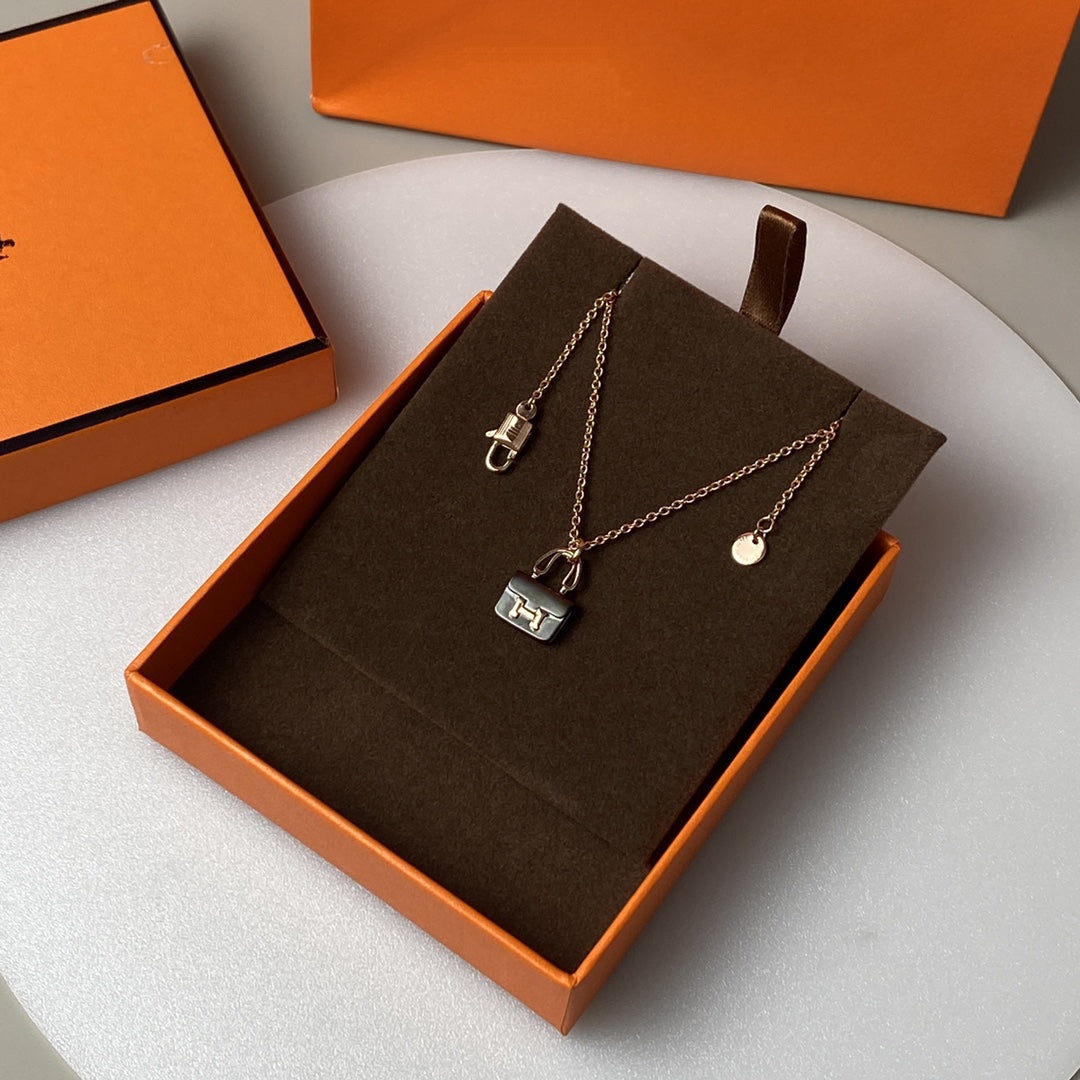 [Polaidi Jewelry]CONSTANCE BLACK PEDANT PINK GOLD NECKLACE