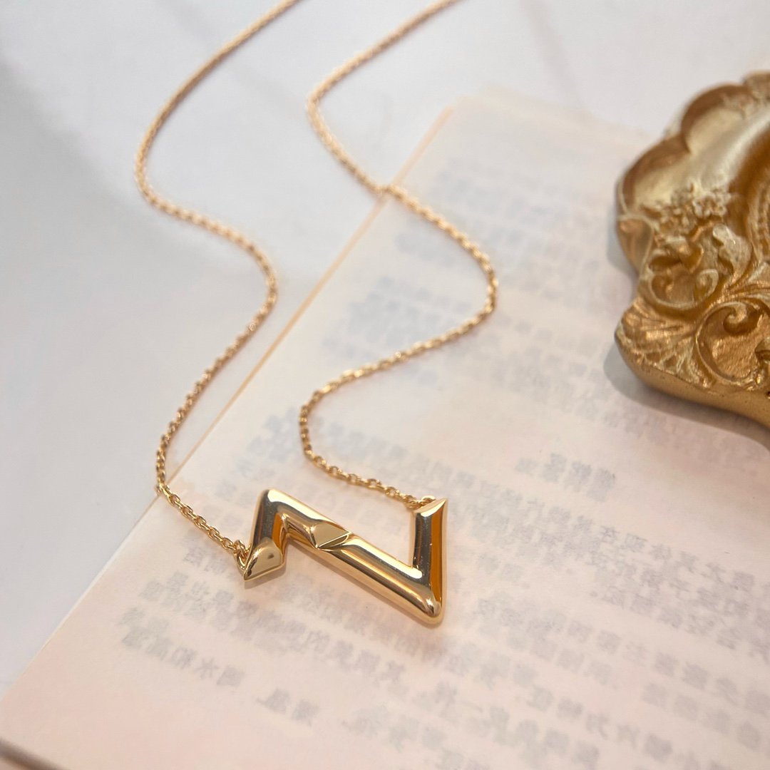 [：Polaidi Jewelry]ボルテアップサイドダウンネックレス