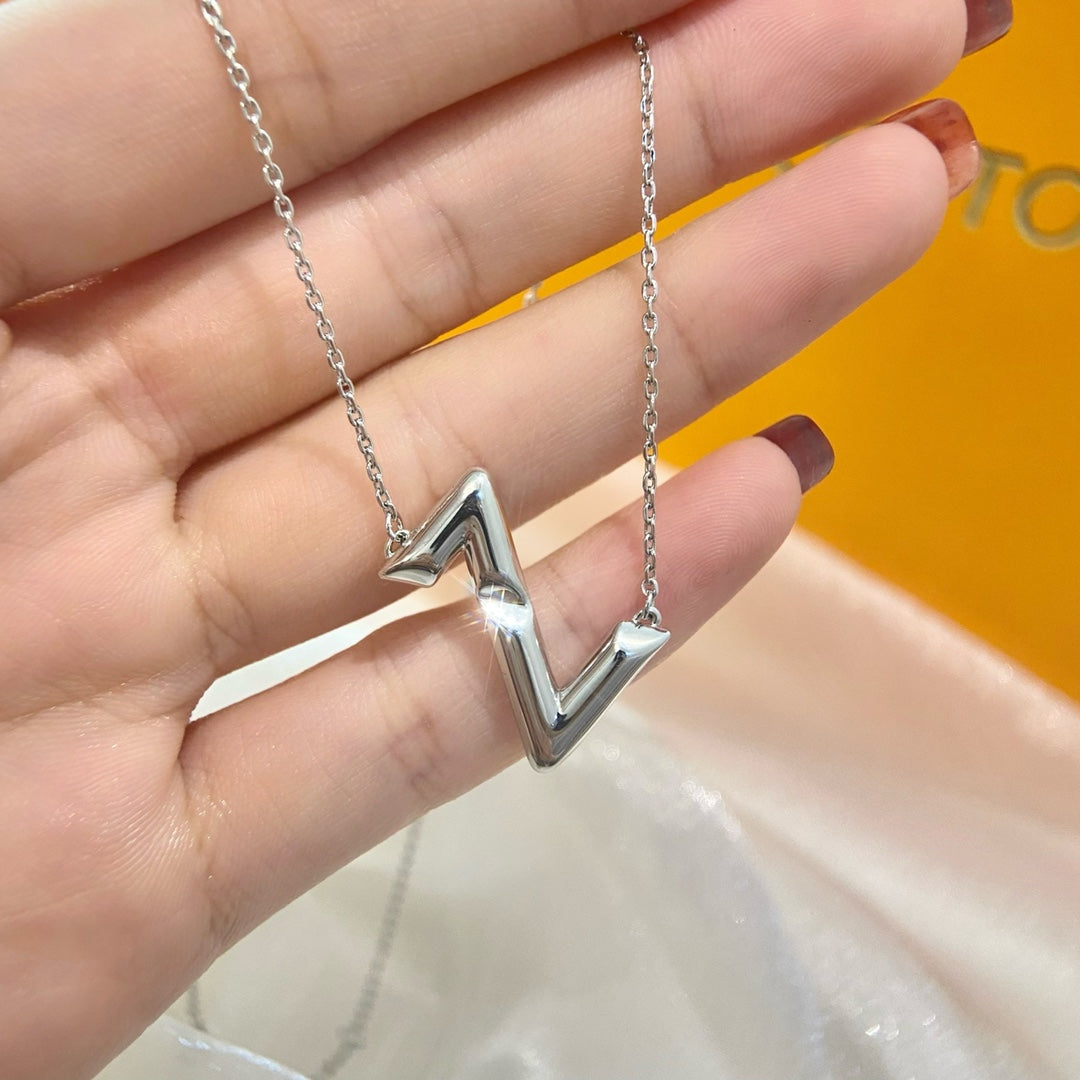 [：Polaidi Jewelry]ボルテアップサイドダウンネックレス