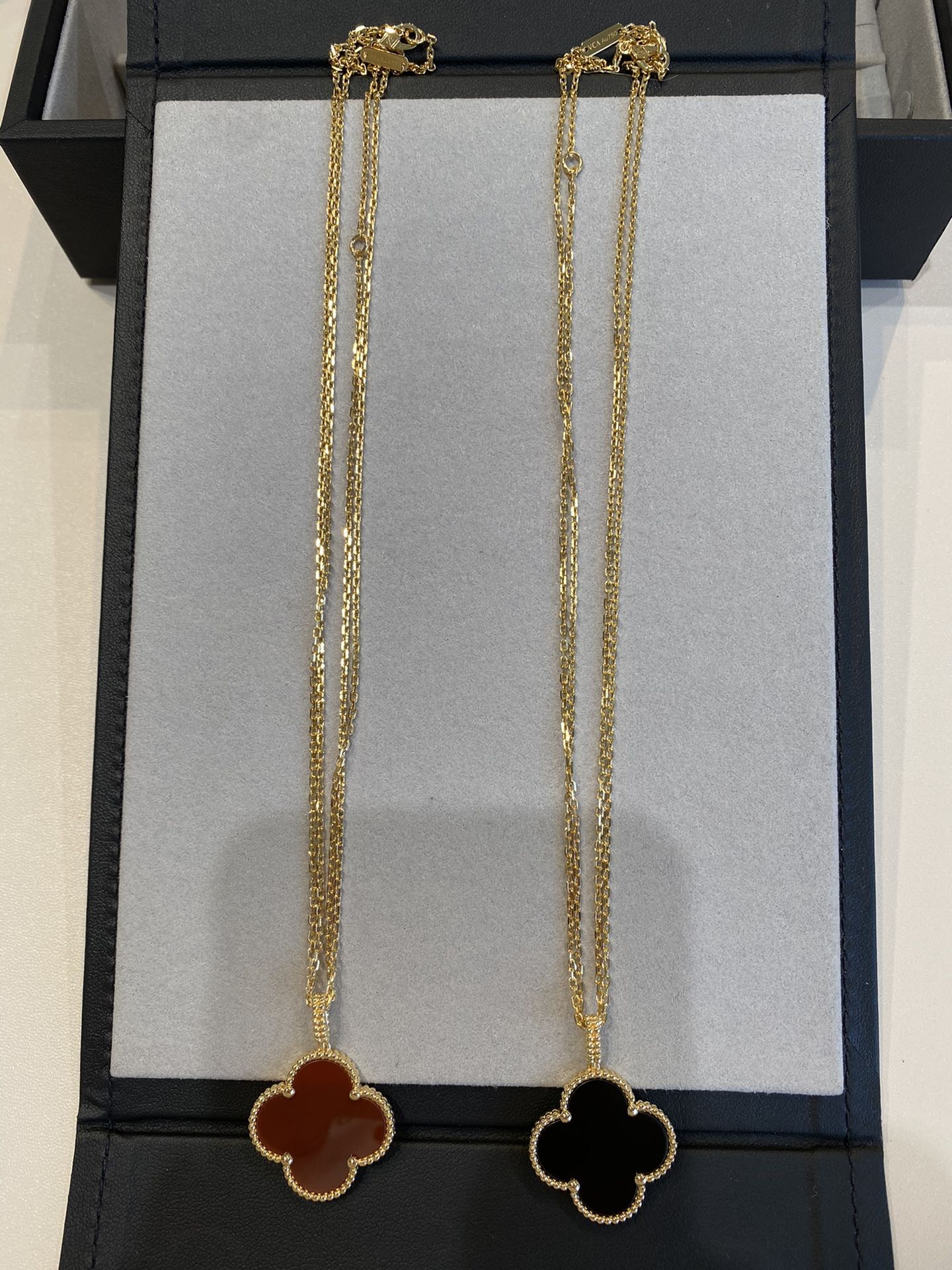 [：Polaidi Jewelry]CLOVER 25MM NECKLACE GOLD CARNELIAN