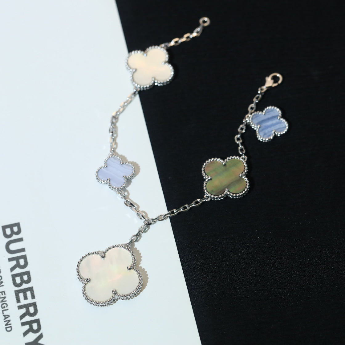 [：Polaidi Jewelry]CLOVER BRACELET 5 MOTIFS MOP CHALCEDONY SILVER