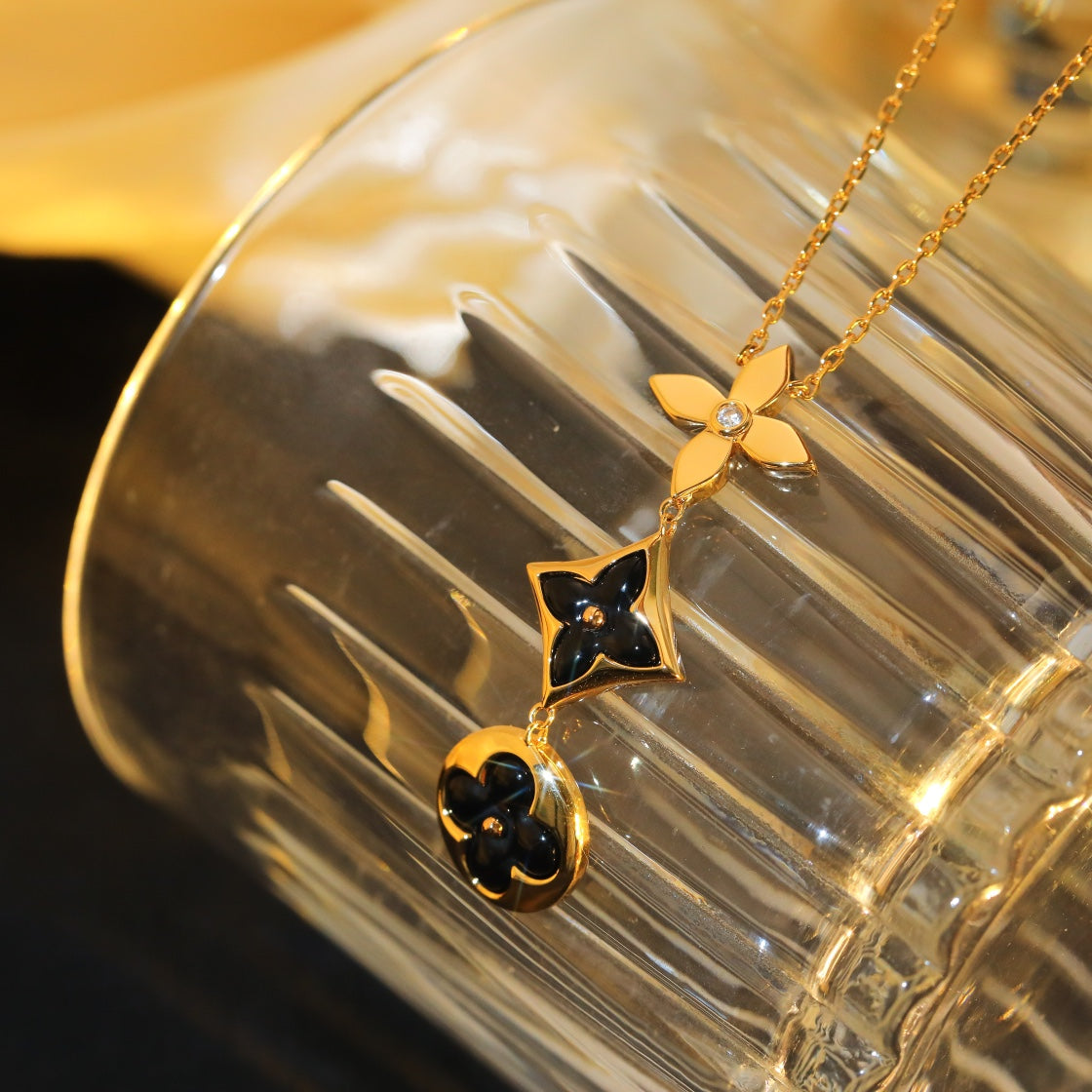 [Polaidi Jewelry]STAR AND SUN ONYX PINK GOLD NECKLACE