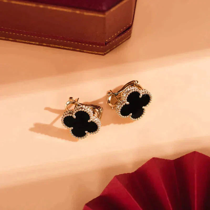 [：Polaidi Jewelry]CLOVER MEDIUM 1 MOTIFS  ONYX STUD EARRINGS
