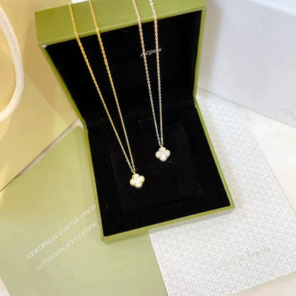 [：Polaidi Jewelry]CLOVER MINI 9.5MM WHITE MOTHER-OF-PEARL NECKLACE