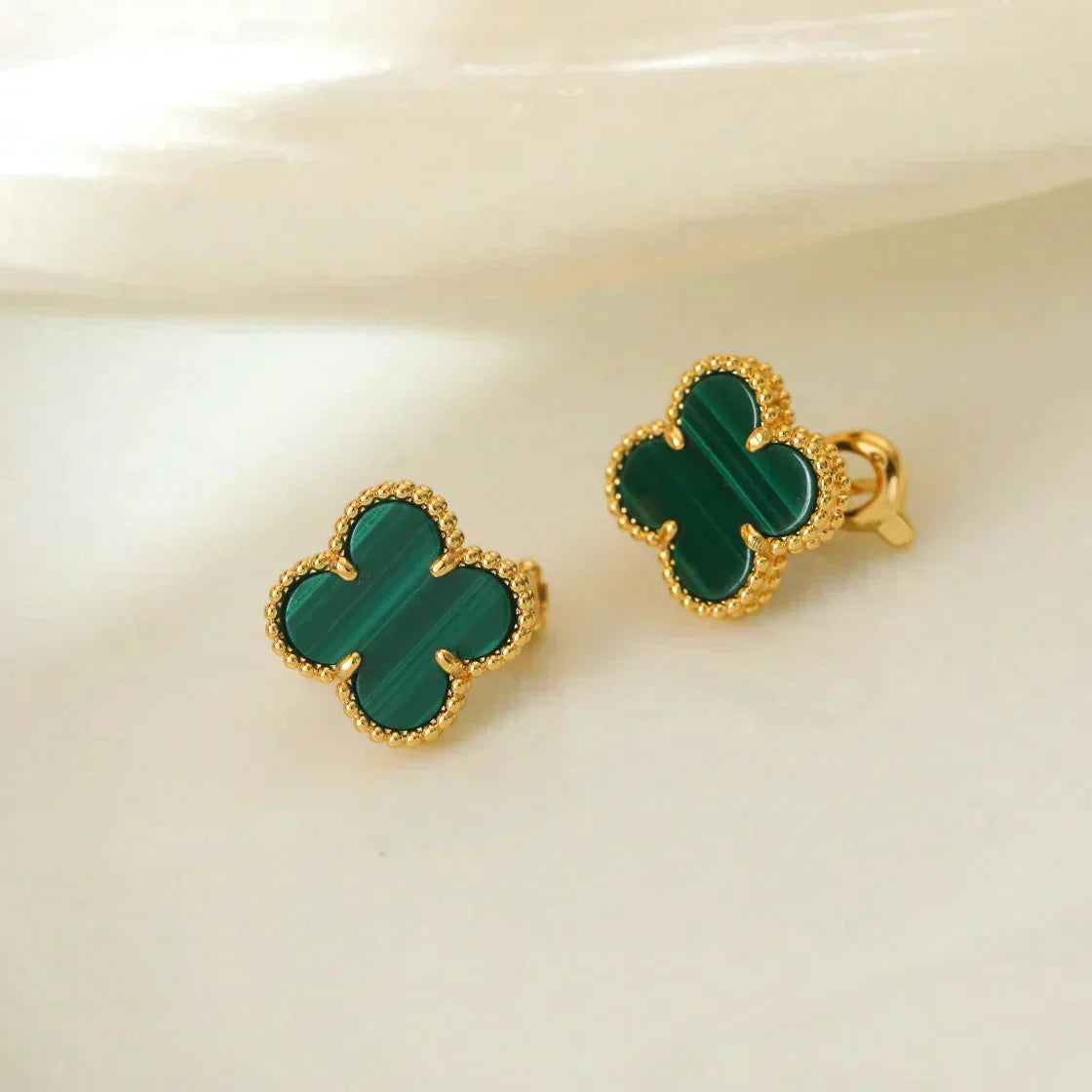 [：Polaidi Jewelry]CLOVER MEDIUM 1 MOTIFS MALACHITE  EARRINGS