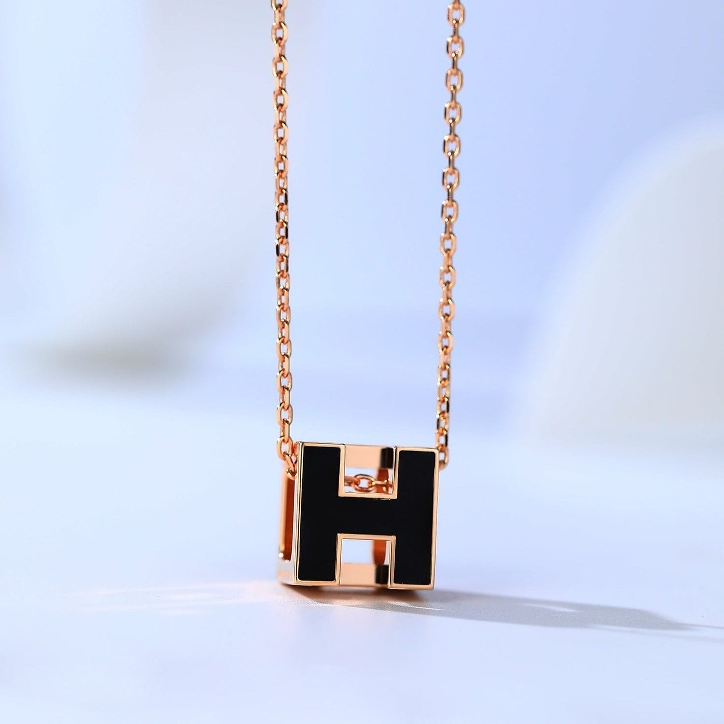 [Polaidi Jewelry]H CAGE PINK GOLD NECKLACE
