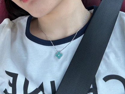 [：Polaidi Jewelry]CLOVER 1 DIAMOND LIGHT BLUE SILVER NECKLACE