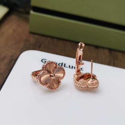 [Polaidi Jewelry]CLOVER MEDIUM STUD EARRINGS