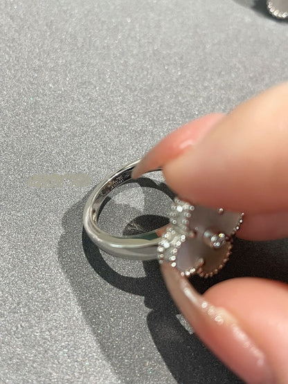 [：Polaidi Jewelry]CLOVER SILVER MOP DIAMOND RING
