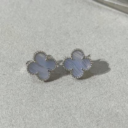 [Polaidi Jewelry]CLOVER CHALCEDONY SILVER STUD EARRINGS