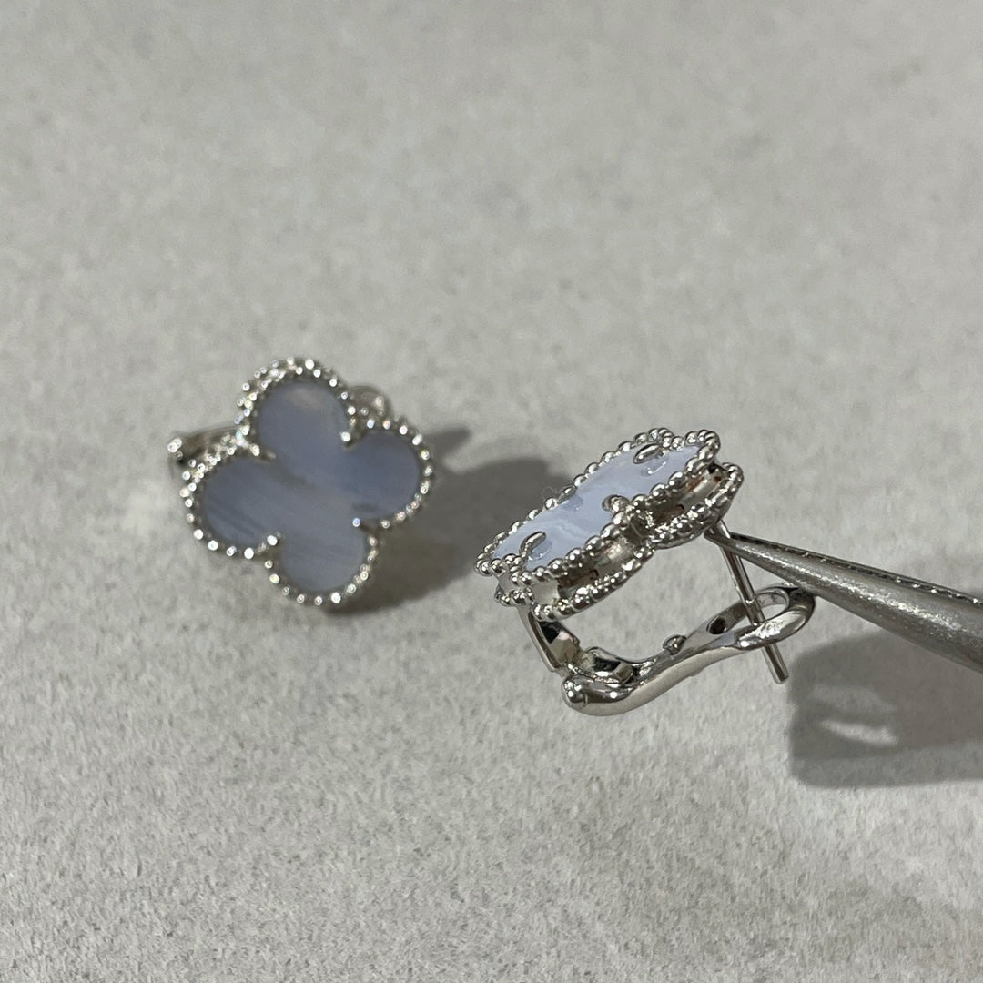 [：Polaidi Jewelry]CLOVER CHALCEDONY SILVER STUD EARRINGS