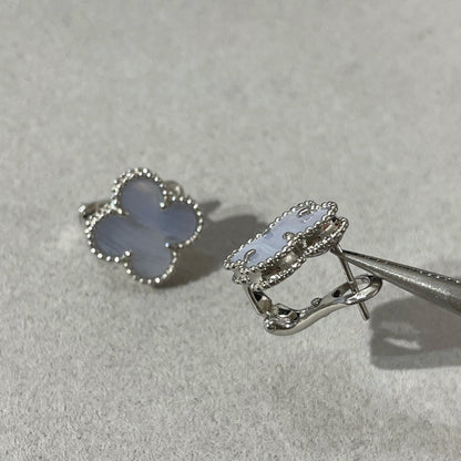 [：Polaidi Jewelry]CLOVER CHALCEDONY SILVER STUD EARRINGS