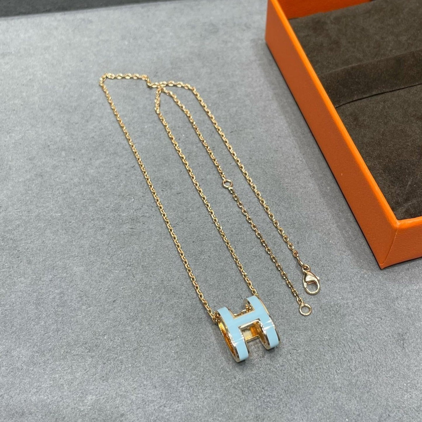 [：Polaidi Jewelry]POP H スカイブルーネックレス