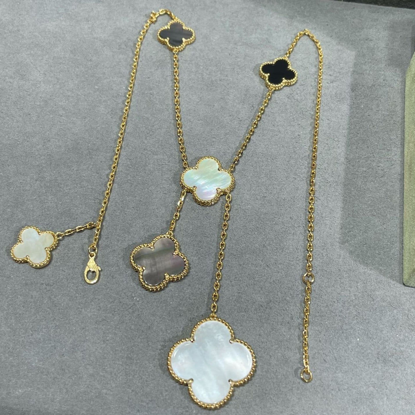 [Polaidi Jewelry]CLOVER 6 MOTIF MOP ONYX GOLD NECKLACE