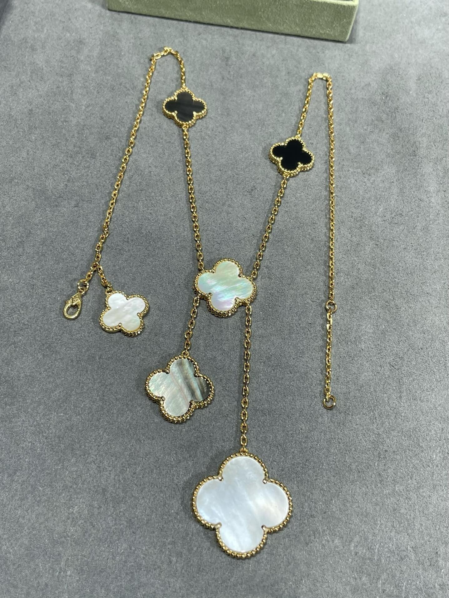 [：Polaidi Jewelry]CLOVER 6 MOTIF MOP ONYX GOLD NECKLACE