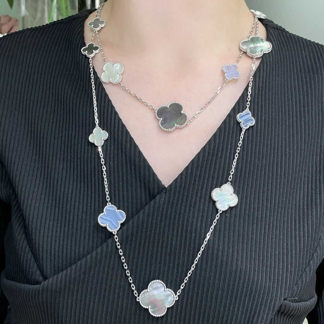 [Polaidi Jewelry]CLOVER 16 MOTIF CHALCEDONY MOP SILVER NECKLACE