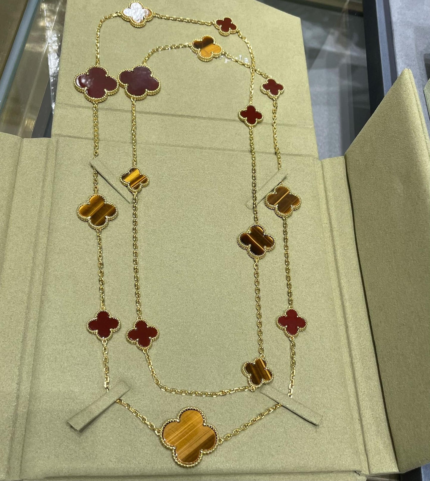 [：Polaidi Jewelry]CLOVER 16 MOTIF CARNELIAN TIGER EYE ROSE GOLD NECKLACE