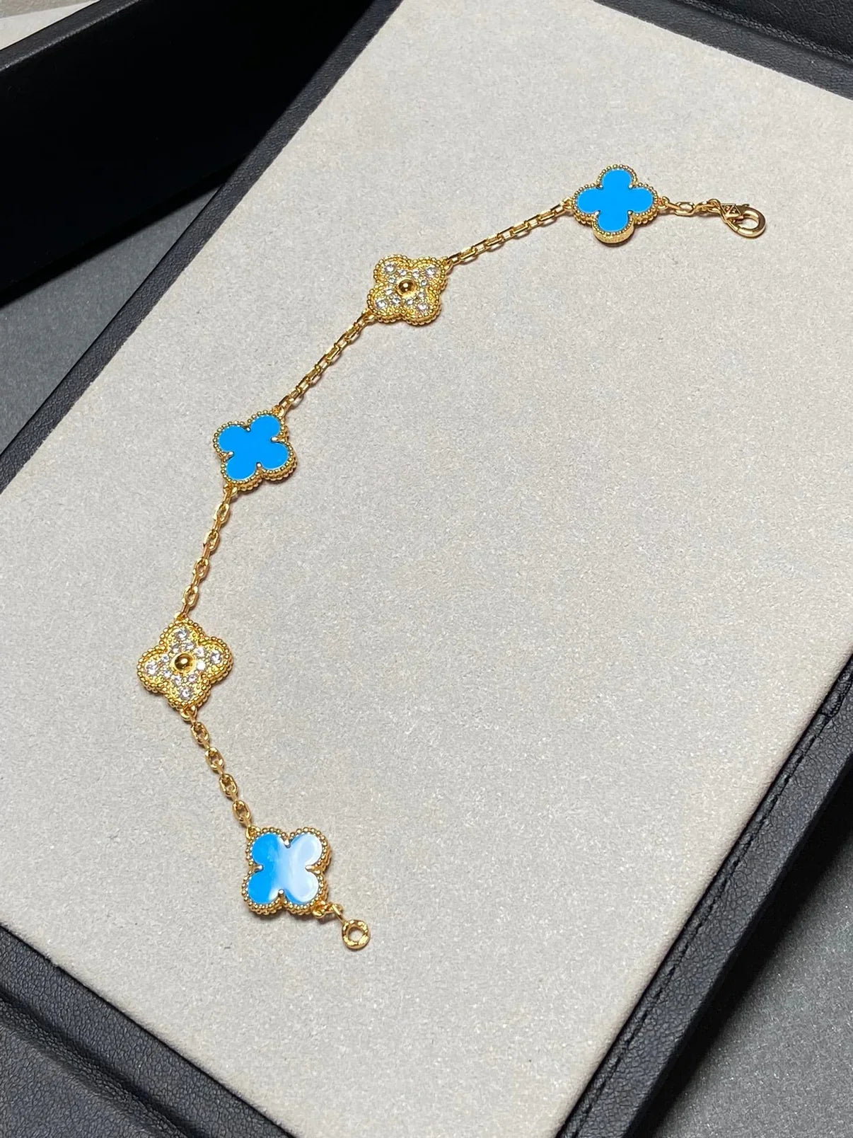 [Polaidi Jewelry] CLOVER 5 MOTIF BLUE AGATE BRACELET COLLECTION